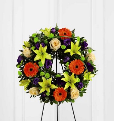 The FTD Radiant Remembrance(tm) Wreath