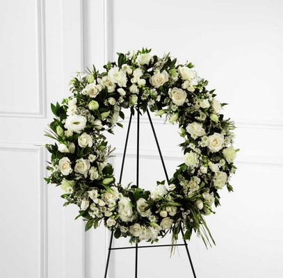 The FTD Splendor(tm) Wreath