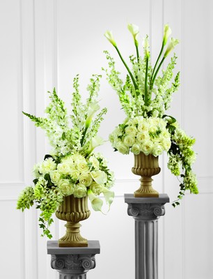 The FTD Classic White Arrangement