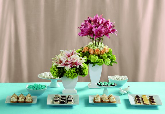 The FTD Life's Sweetness Centerpiece