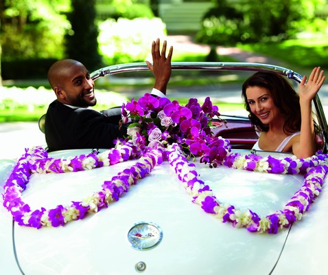 The FTD Promise of Love Car Décor