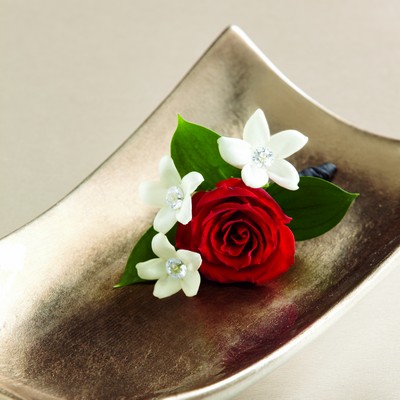The FTD Poetry Boutonniere
