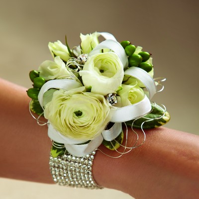 The FTD White Wedding Corsage