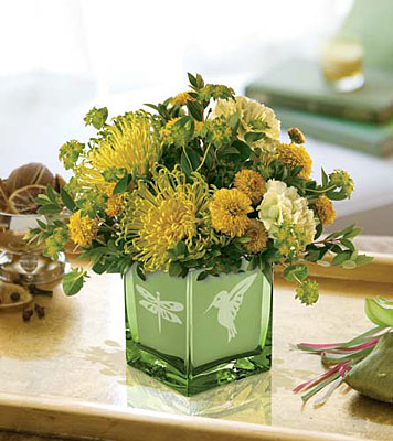 Teleflora's Whisper of Spring Bouquet